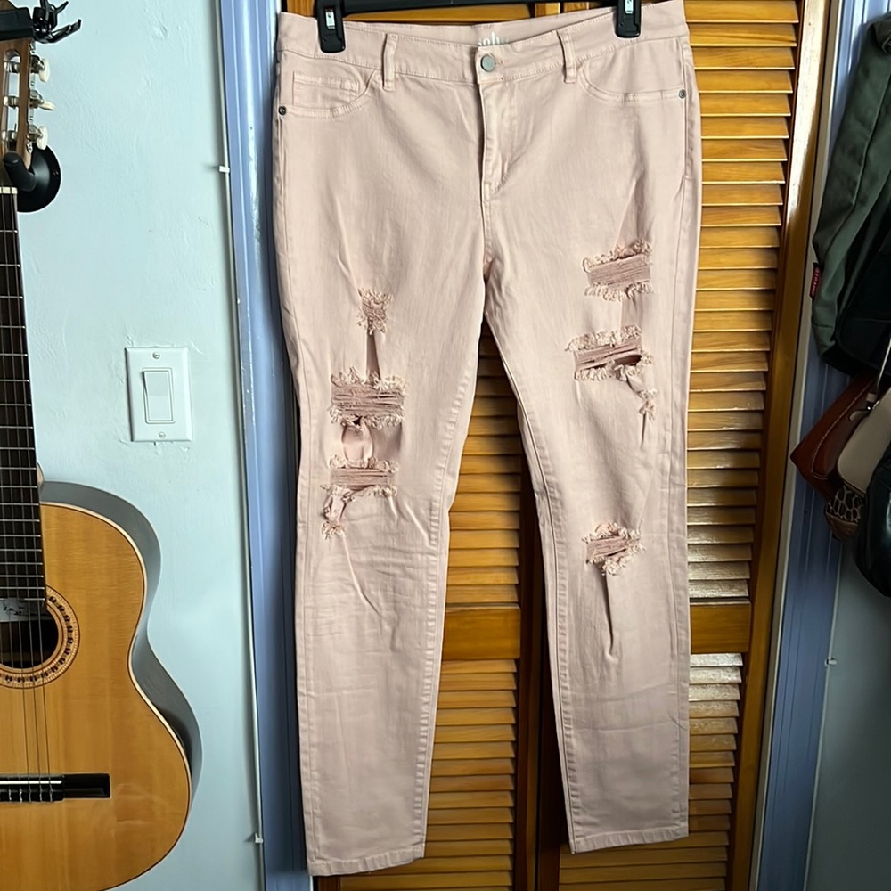 SOHO by New York and Company Blush Pink Distressed Skinny Jeans